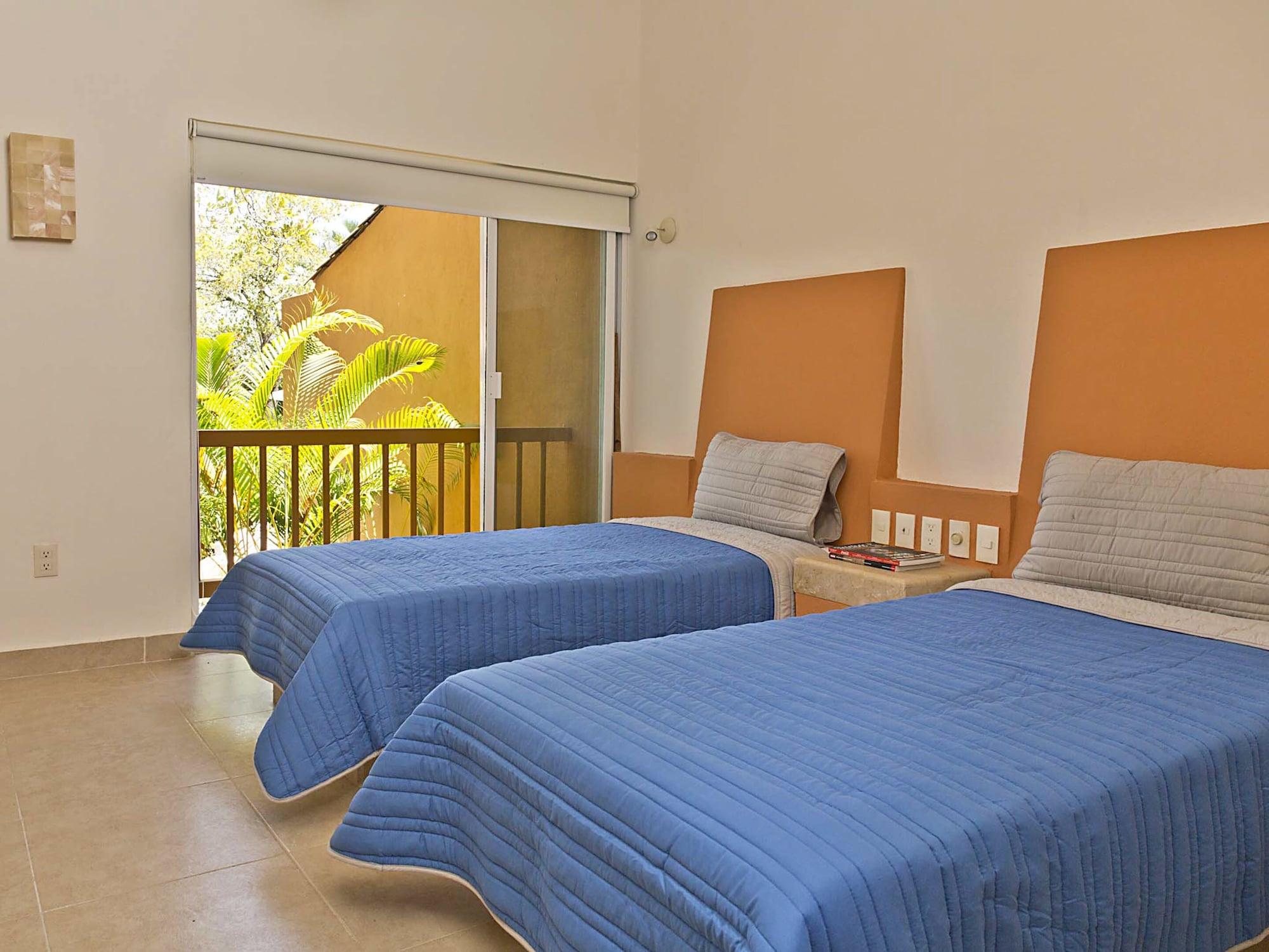 Hotel Ixzi Plus Икстапа Экстерьер фото