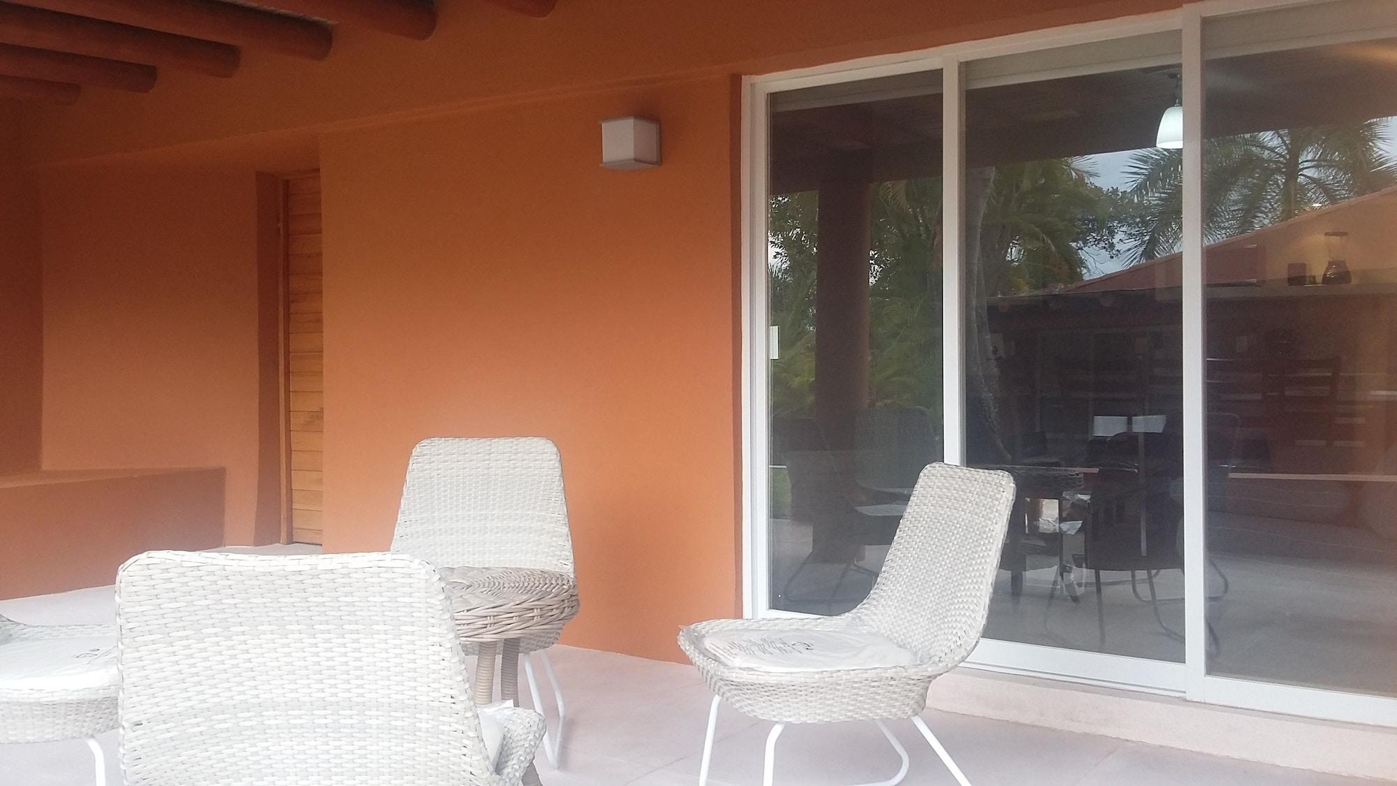 Hotel Ixzi Plus Икстапа Экстерьер фото