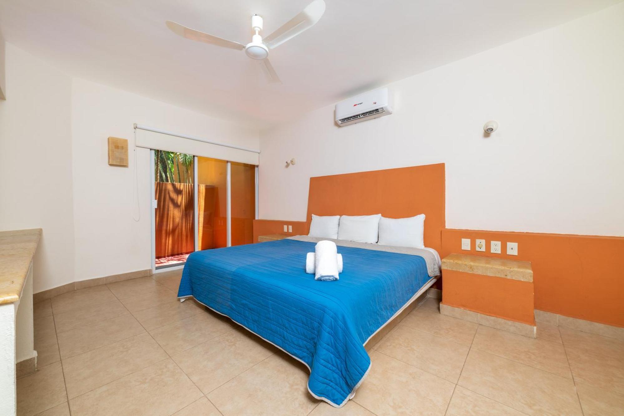 Hotel Ixzi Plus Икстапа Экстерьер фото