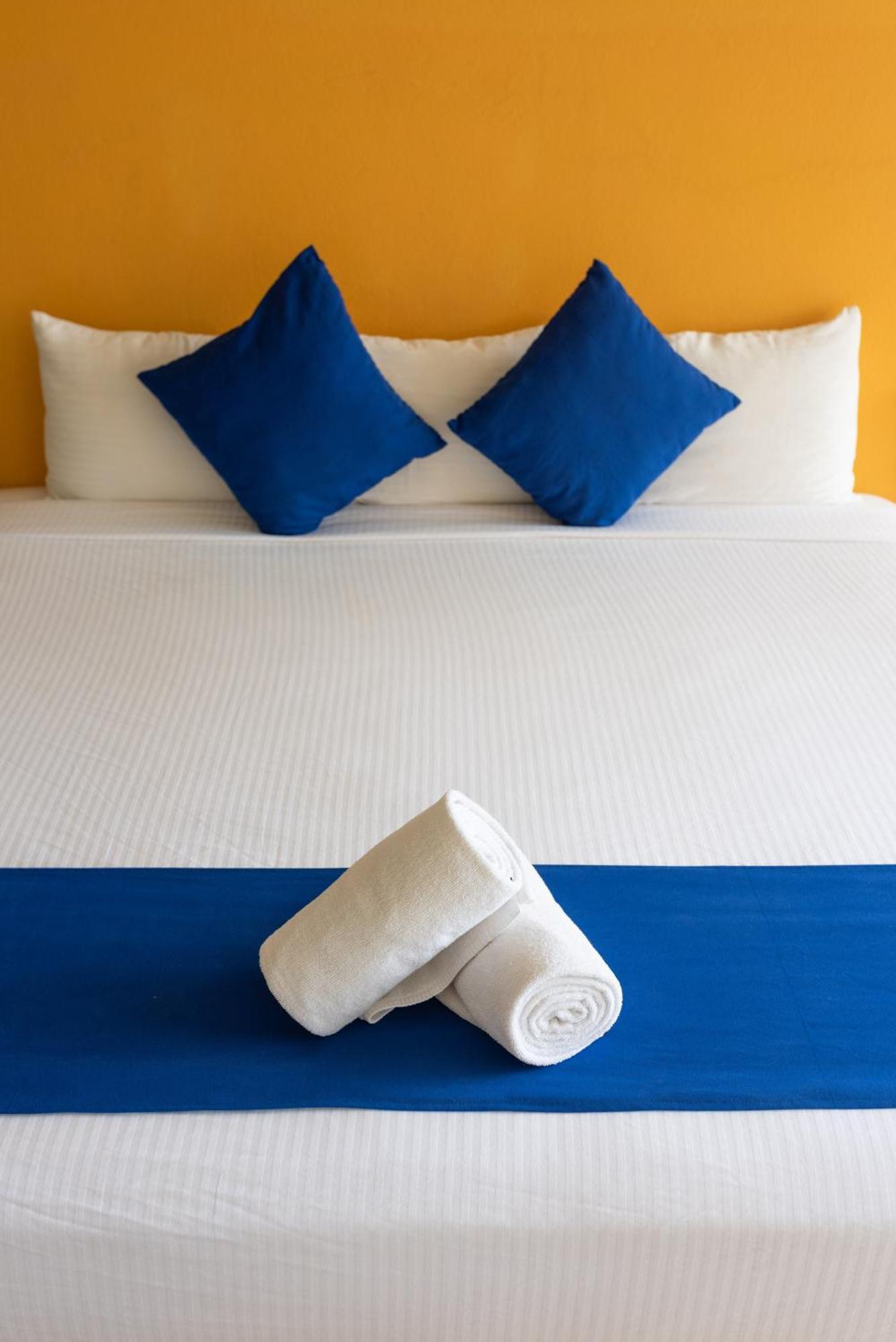 Hotel Ixzi Plus Икстапа Экстерьер фото